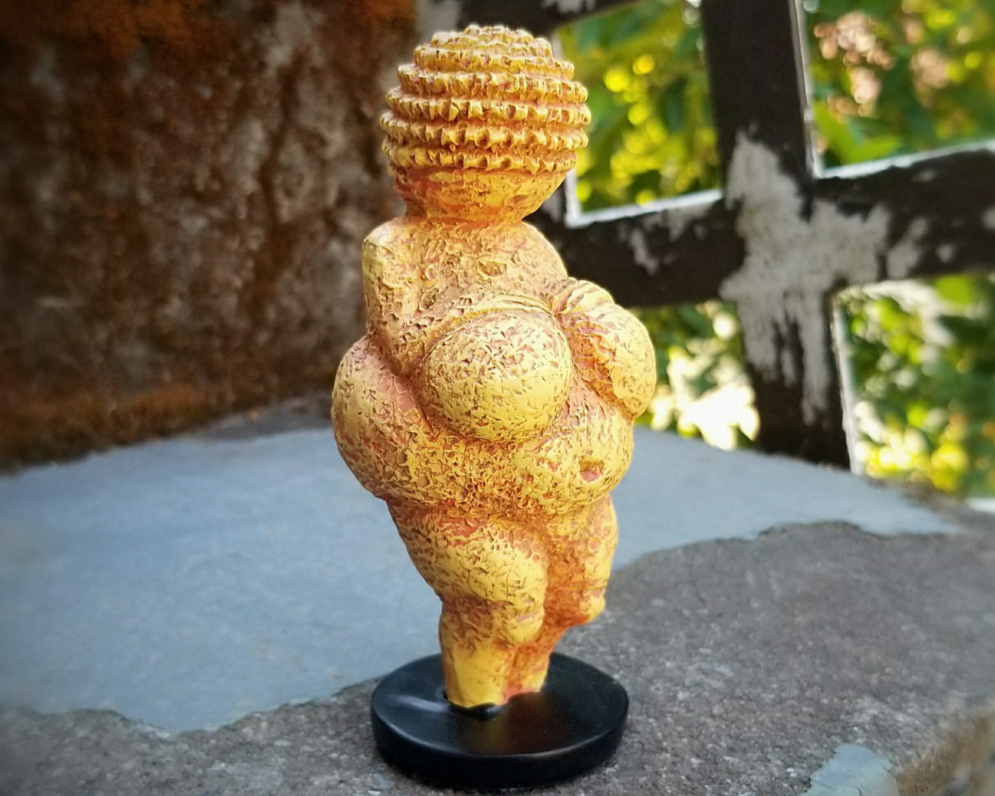 https://odditiesforsale.com/wp-content/uploads/2021/07/Venus-of-Willendorf-Occult-Decor-7-2048x1639.jpg