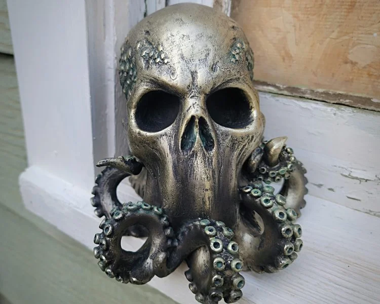 Cthulhu Skull, H.P. Lovecraft Monster, Bronze Octopus Dragon - Oddities For Sale  has unique