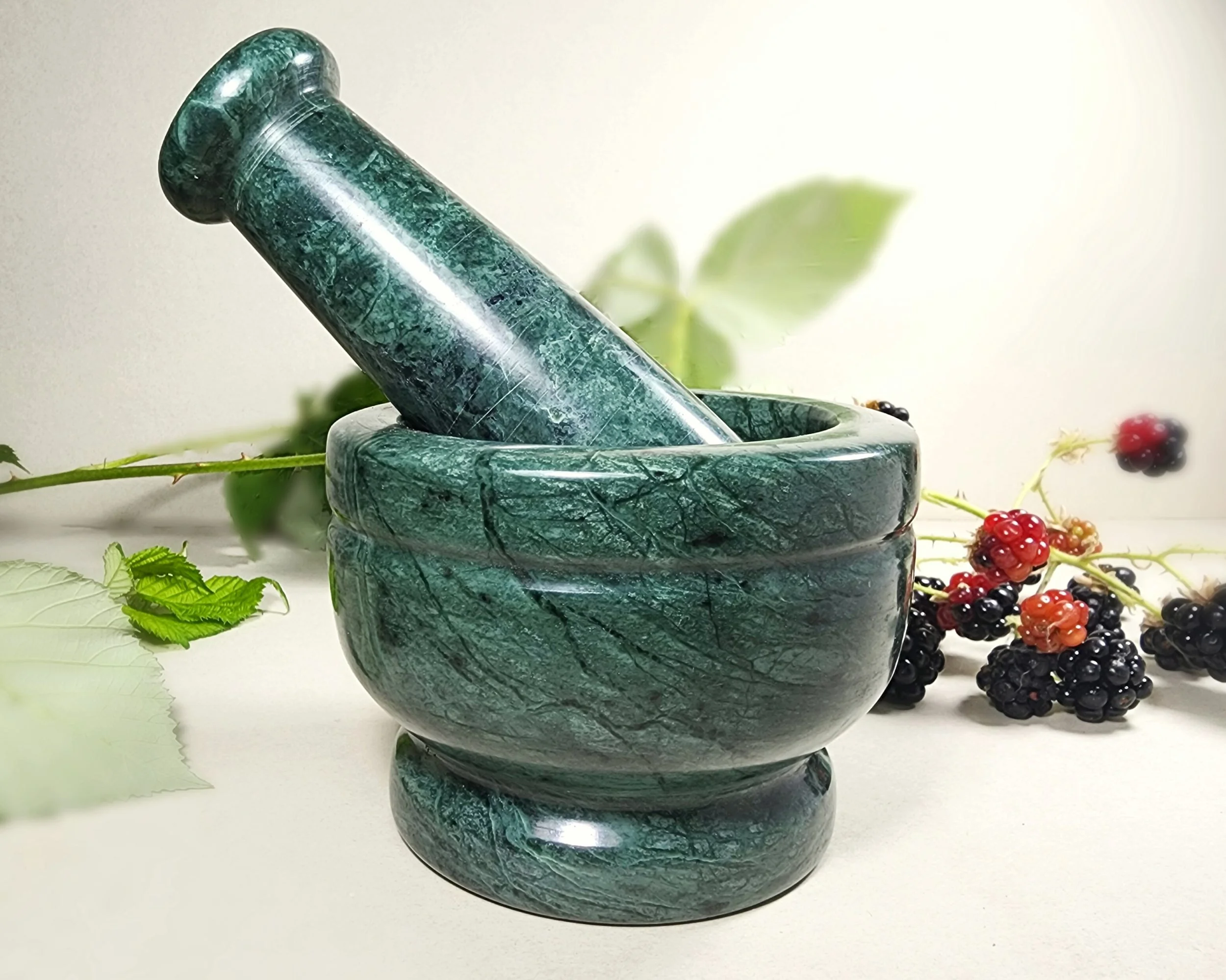 Homiu Pestle and Mortar Premium Natural Marble Spice Herb