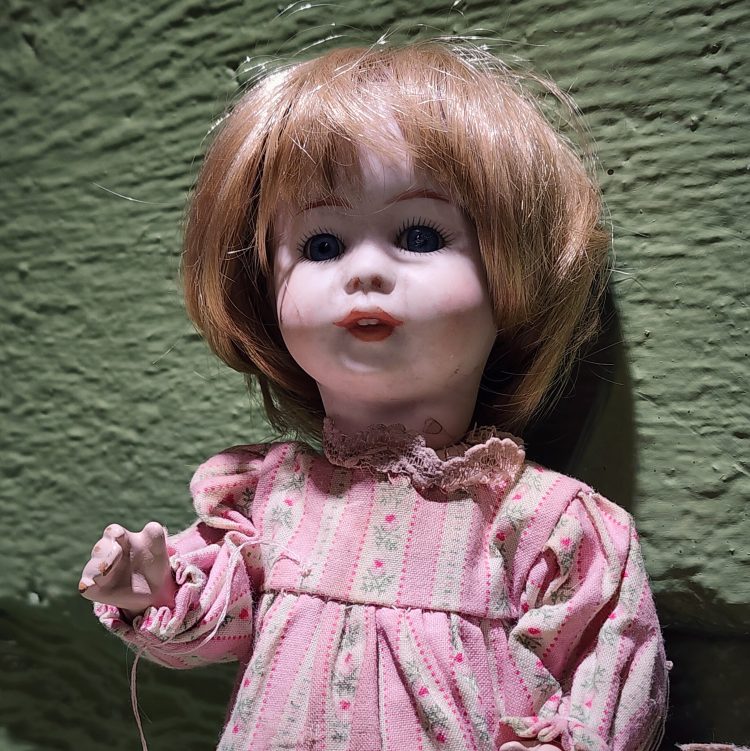 Vintage Ceramic Dolls, Haunted Dolls, Creepy Doll, Porcelain Dolls, Oddities Decor, Haunted Items