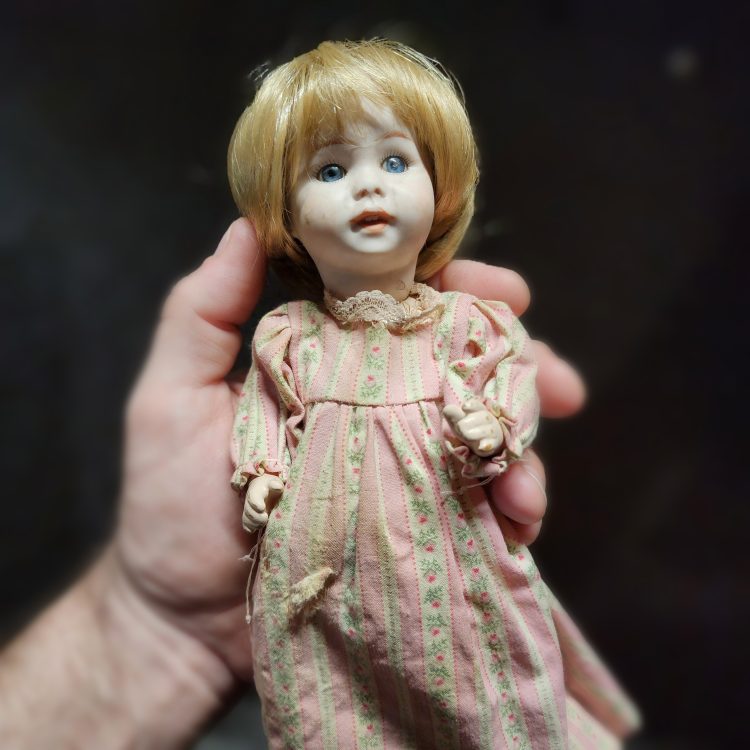 Vintage Ceramic Dolls, Haunted Dolls, Creepy Doll, Porcelain Dolls, Oddities Decor, Haunted Items