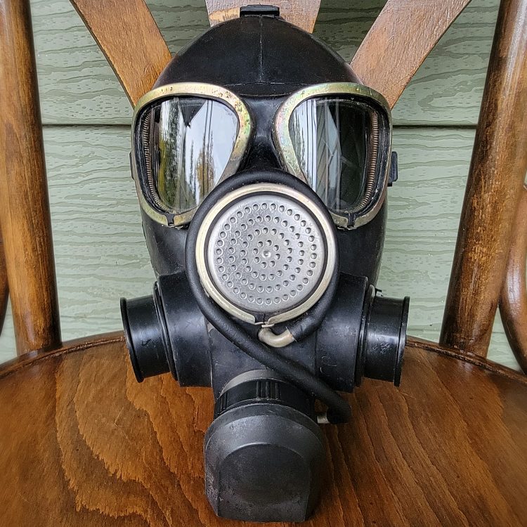 Vintage Soviet gas Mask, PMK-2, Oddities Decor