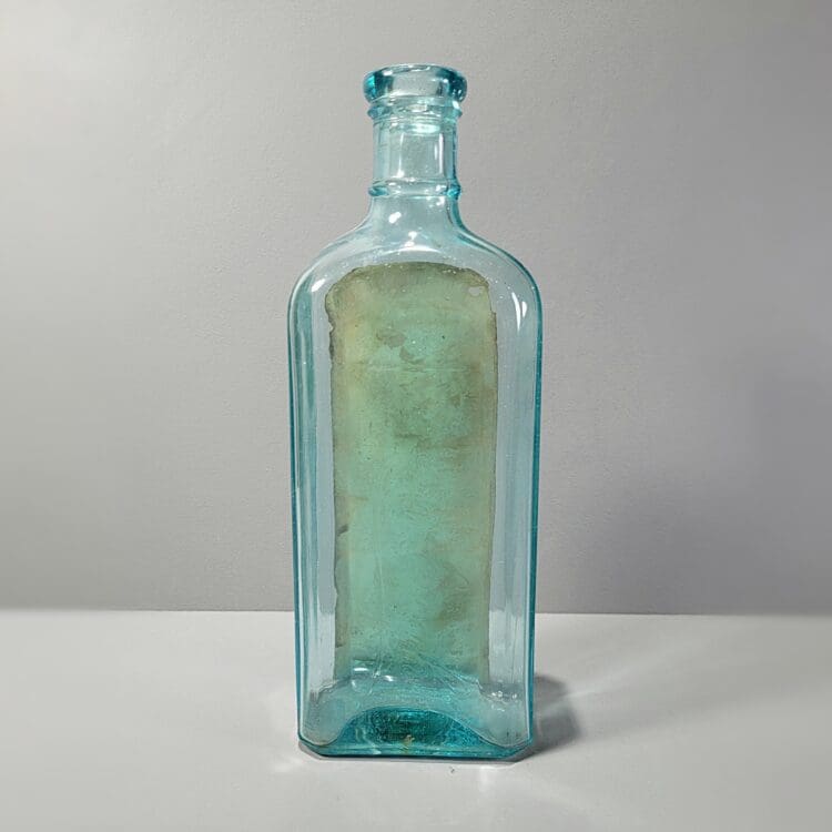 Vintage Turquoise Glass Bottle, Rawleighs Vanilla and Coumarin Extract - Image 4