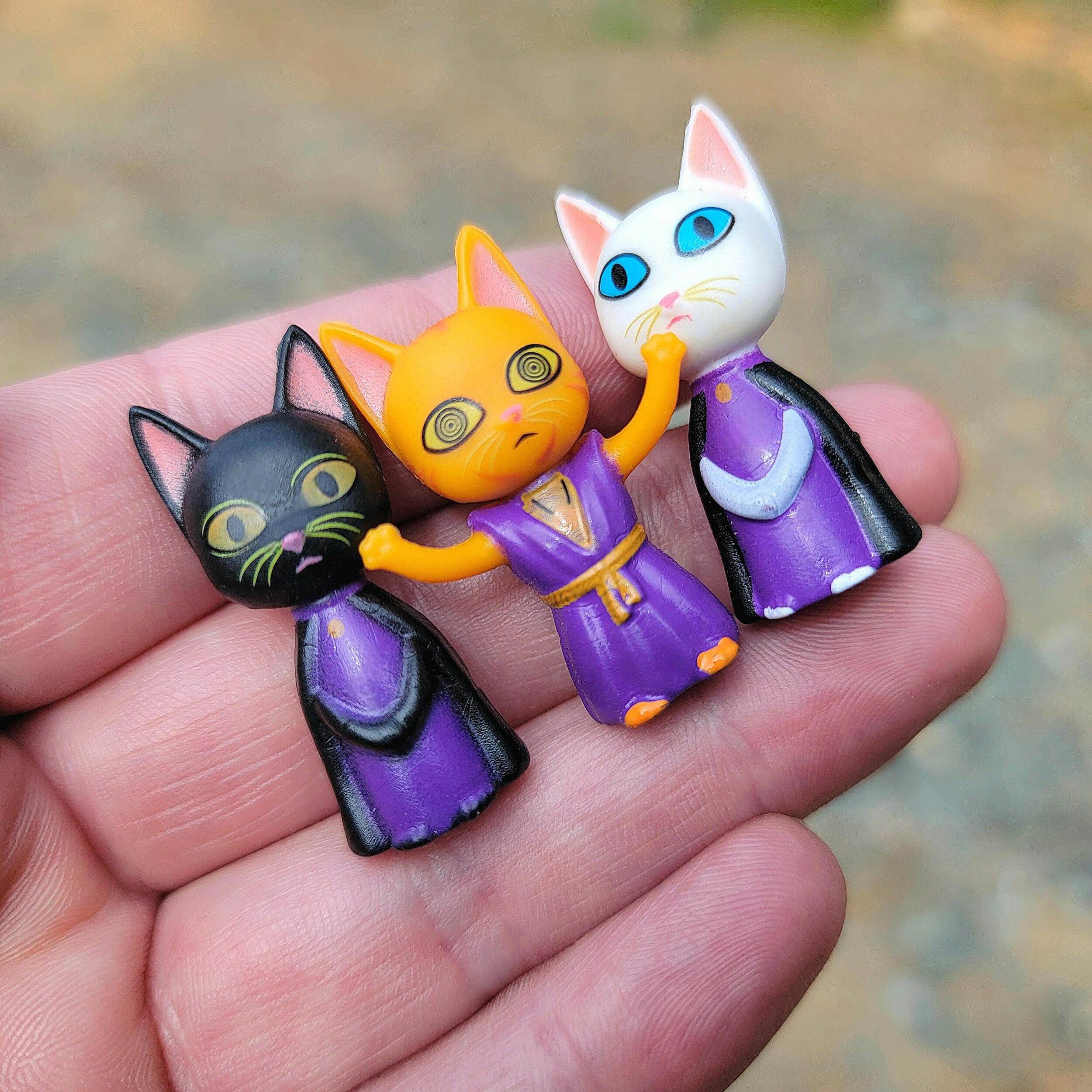 Halloween Cat Figurines Accoutrements Archie McPhee Itty Bitty Black Cats - Bag Of 12 Adorable Vinyl Halloween Miniatures