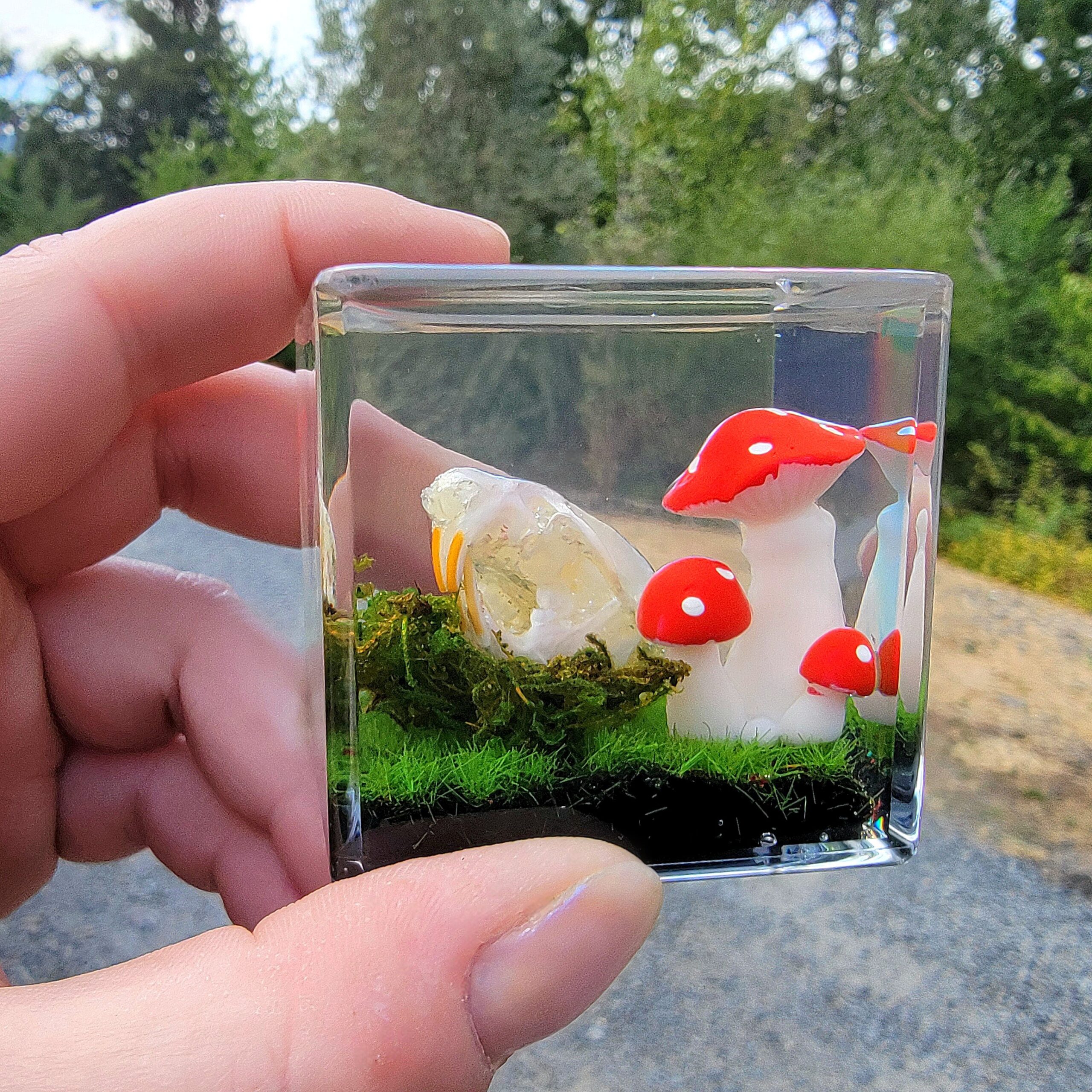 Rat Skull with Mushrooms in Resin, Goblincore Diorama, Real Rat Skull, Mushroom Skull