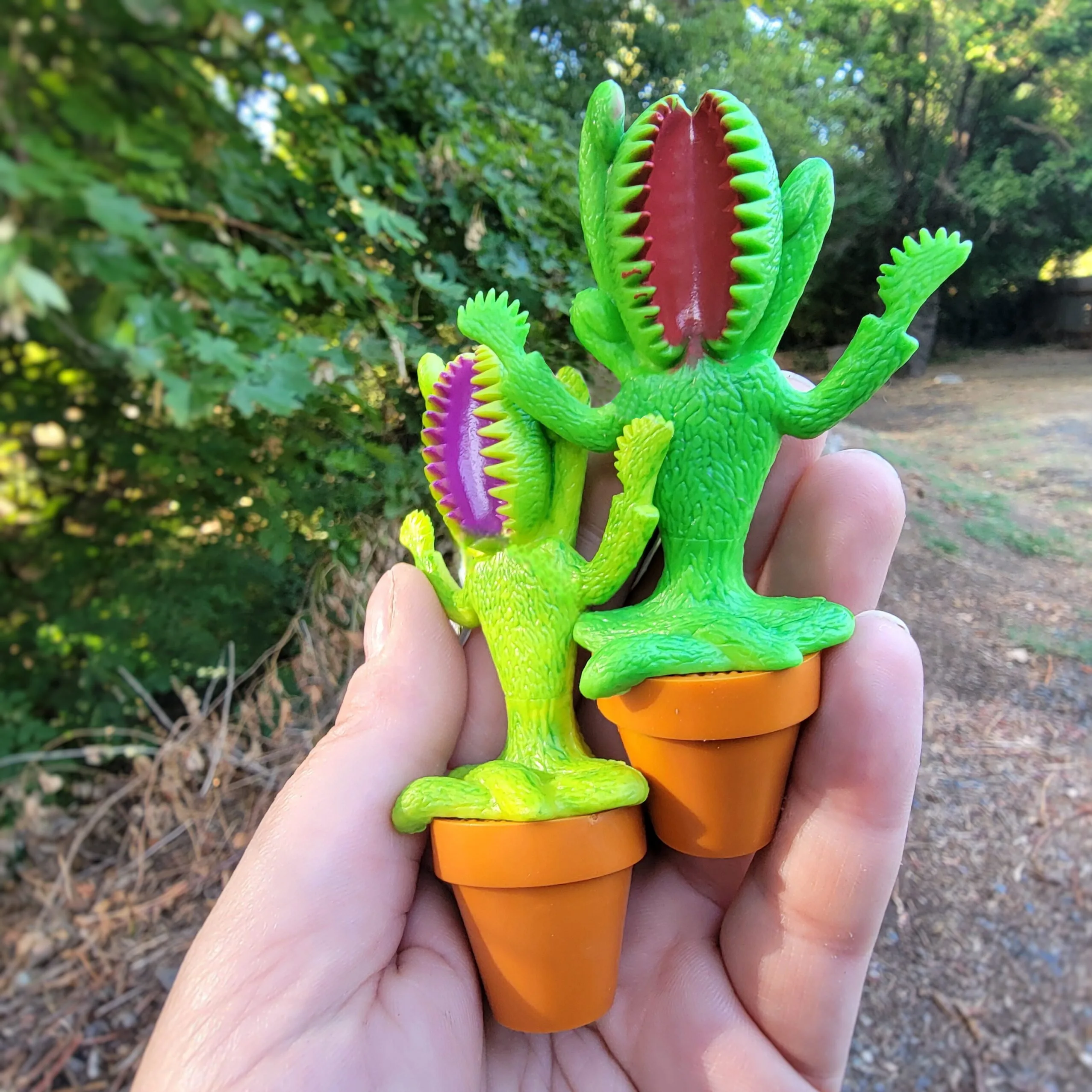 Slide 3 for Meditating Venus Flytrap Toy Set