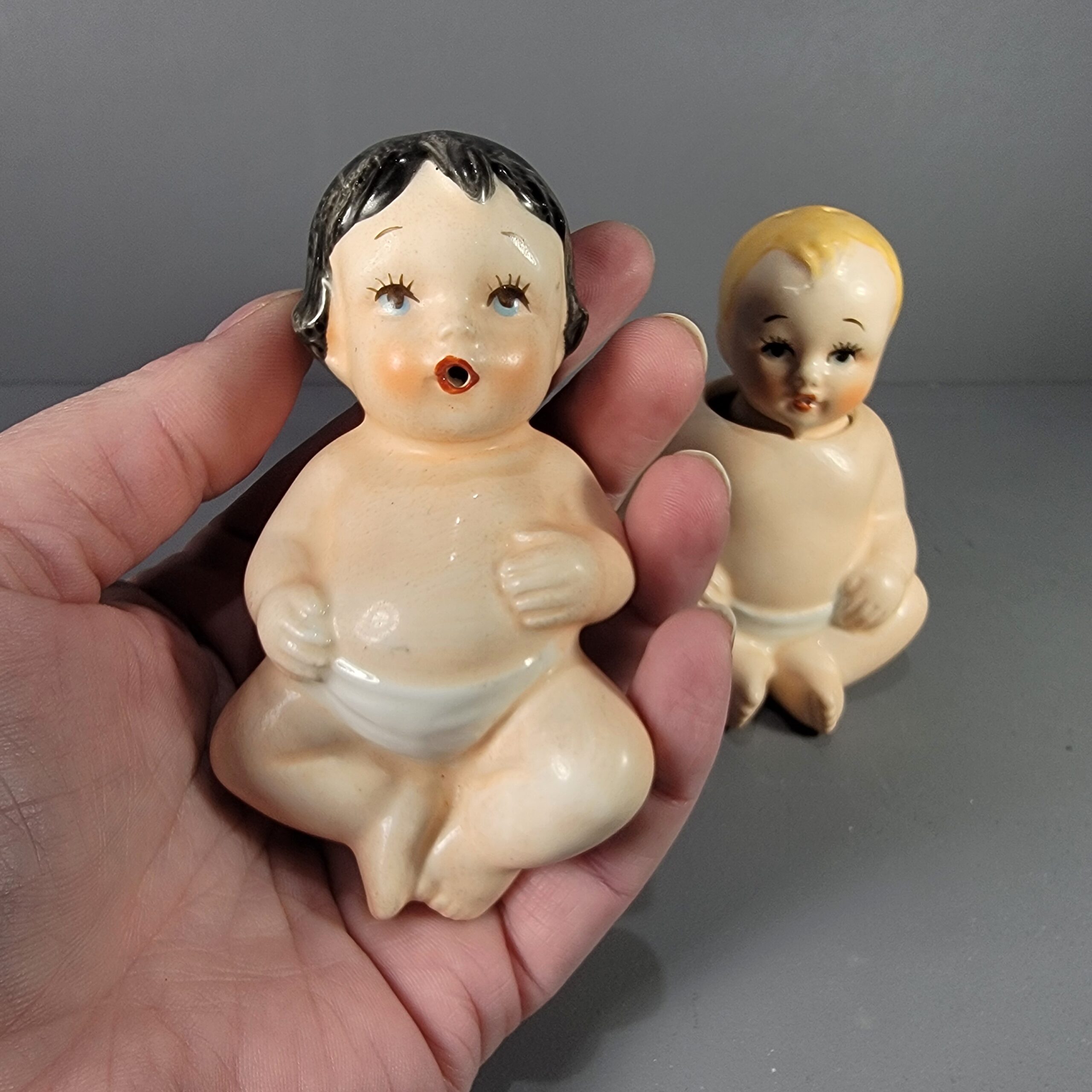 Slide 4 for Vintage Ceramic Bobble Head Baby Salt & Pepper Shakers