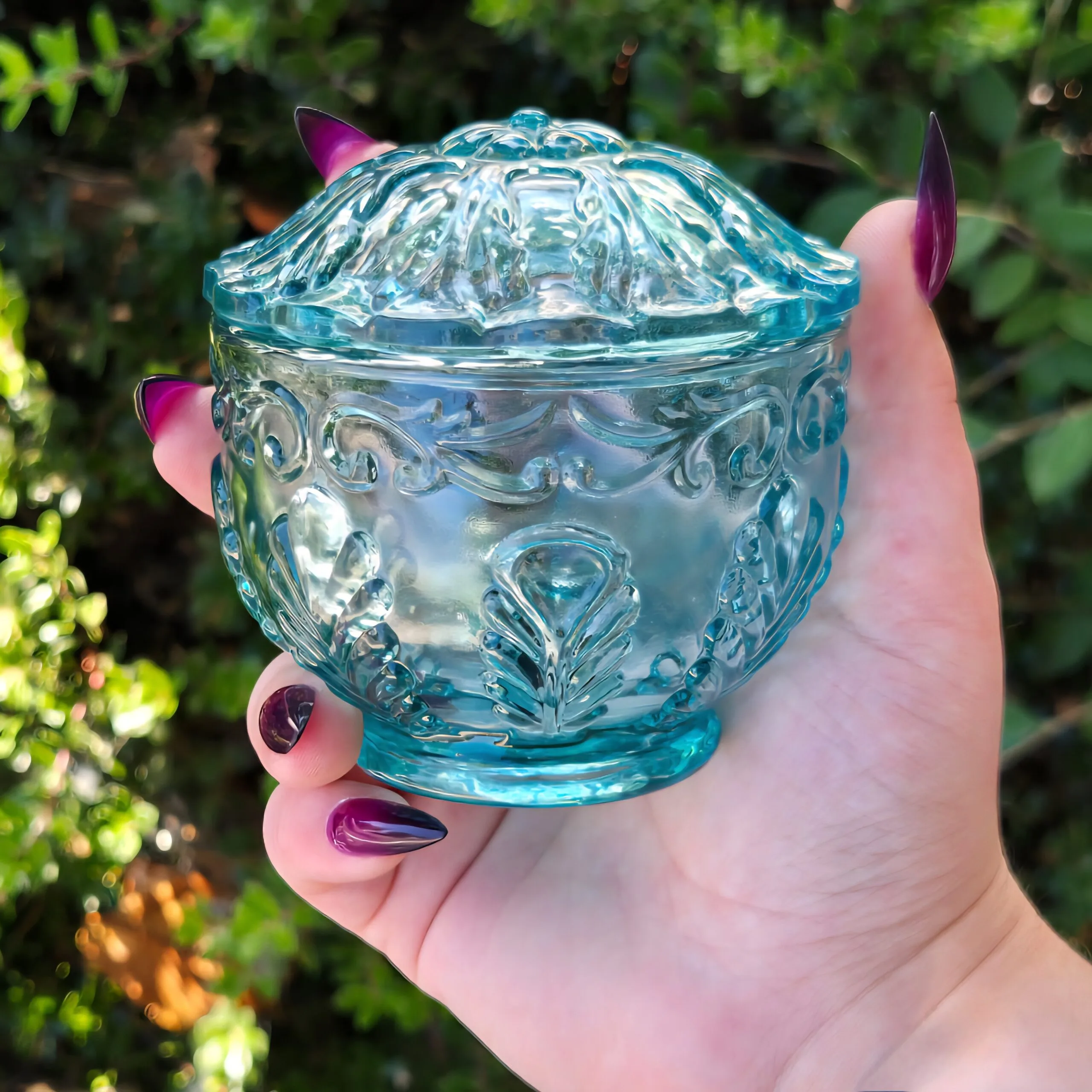 Slide 5 for Vintage Style Blue Uranium Glass Lidded Dish, Pink UV Glow